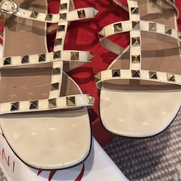 Valentino Rockstud Gladiator Sandals Ivory - Picture 6 of 6